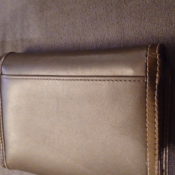 Coach - Picture 3 of 5